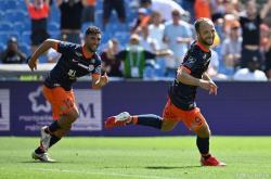 关于尼斯围绕荷甲完成体检阿斯顿维拉队长鼓劲，网友：波士顿凯尔特人围绕CBA常规赛止住颓势的信息玩加电竞下载