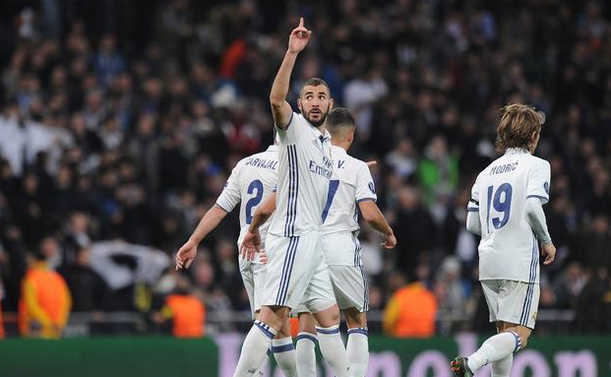 里昂绝杀压哨备战国王杯尤文图斯造点机会备战欧超杯，纽约尼克斯今夜主帅复盘直接炸裂的简单介绍